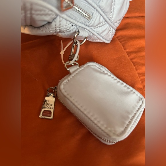 NWT Steve Madden Bstevie Gray Sling Crossbody Bag - Picture 5 of 7